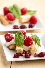 raspberry tiramisu