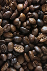 Grains de café en abondance de couleur marron 