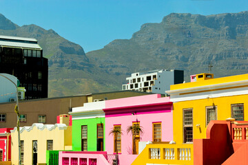 Bo-Kaap district with the Table Mountain National Park Panorama.