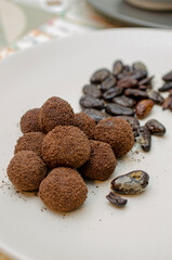 Bolinhas de chocolate com cacau da Bahia