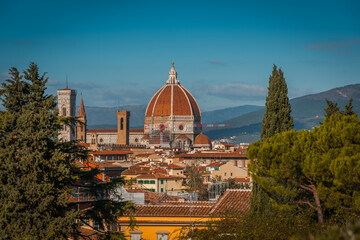 Fototapeta premium FLORENCE, TUSCANY / ITALY - DECEMBER 27 2019: Florence famous building and atchitecture