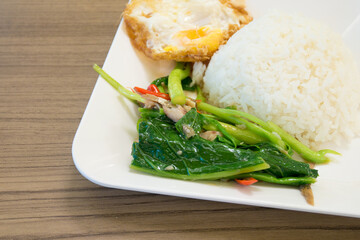Stir-fried kaled with sun-dried salted fish