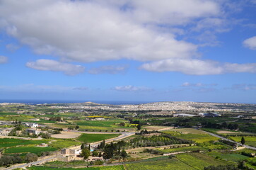 Fototapeta na wymiar View of the island of Malta from the ancient Mdina citadel