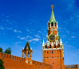 Fototapeta na wymiar It's Savior and Tsar tower of the Wall of Kremlin, Moscow, Russia