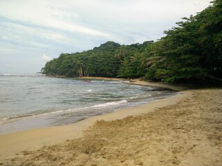 Playas vírgenes caribeñas en Costa Rica