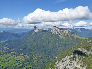 Naklejka na ściany i meble Mountains of the french Alps 