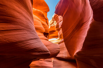 A view of interlocking spurs in lower Antelope Canyon, Page, Arizona