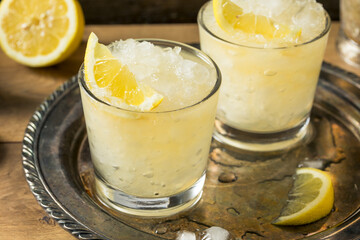 Boozy Lemon Whiskey Smash Cocktail