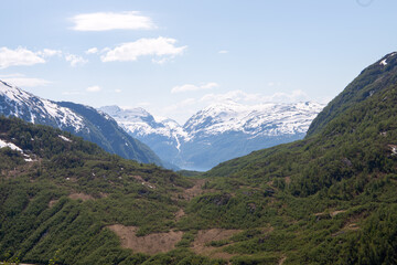 Fototapeta na wymiar beautiful mountains in norway