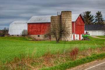 Obraz premium Fostoria Road Red I