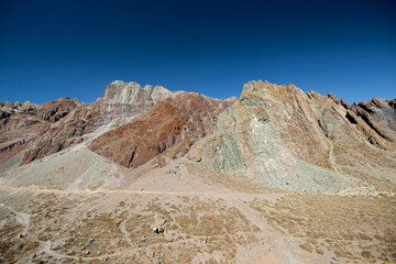 42/5000Andes mountain range in Chile Lo Valdés