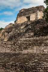Zona arqueológica de Becán, Campeche, México.