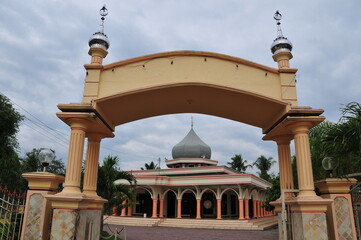 Indonesia is known for its majority Muslim community, so wherever a beautiful mosque can be found