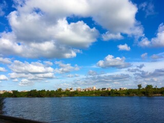 Obraz premium river and clouds