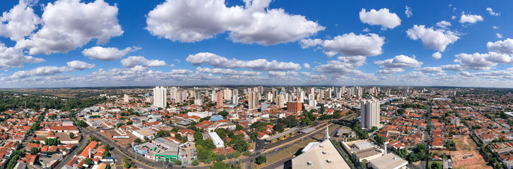 Obraz premium Araçatuba, State of São Paulo, Brazil, November 2018. Panoramic aerial view.