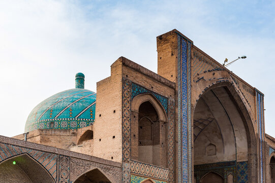 It's Mosque Jameoji in Qazvin, Iran