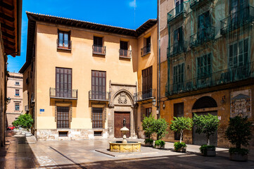 Fototapeta na wymiar It's Architecture of the Historic Centre of Valencia, Spain
