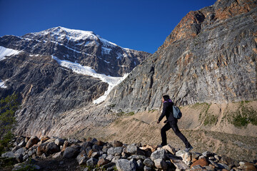 Women walking the Mount Edith Cavell trekking