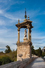 Fototapeta na wymiar It's Roayl bridge decorative architecture, Valencia, Spain