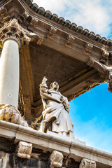 Obraz premium It's Roayl bridge decorative architecture, Valencia, Spain