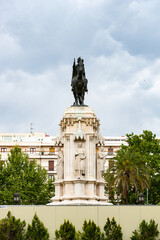 Obraz premium It's Bronze equestrian statue of Ferdinand III of Castile in the Plaza Nueva, Sevilla