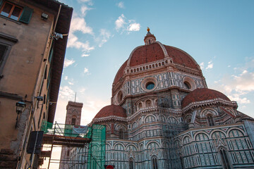 Fototapeta premium Sunset view of cathedral of santa maria del fiore in florence italy