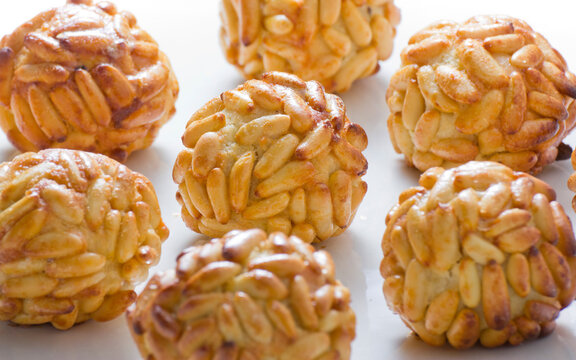 Panellets