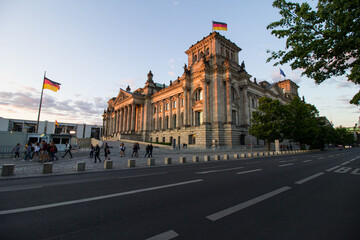 Fototapeta premium Reichstag building in Berlin at evening time