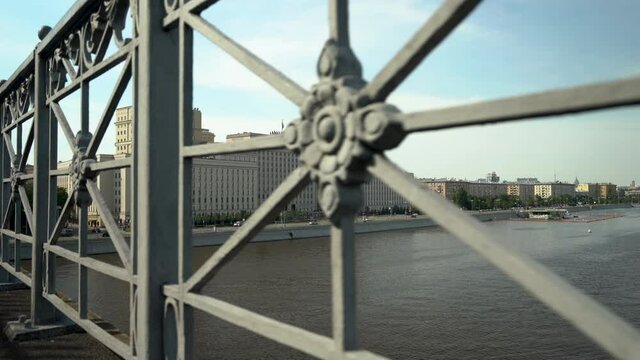 General view of the Ministry of defence of the Russian Federation, a view from the bridge