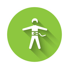 White Bungee jumping icon isolated with long shadow. Green circle button. Vector Illustration.