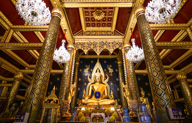 the big bhudda in Phitsanulok Thailand shows inside
