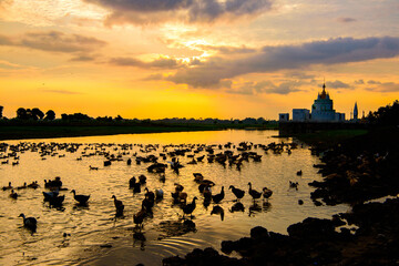 Naklejka premium It's Temple on the coast of the Taungthaman Lake, Myanmar