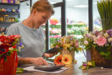 Floral shop flowers. Flower delivery online . Ordering living bouquets