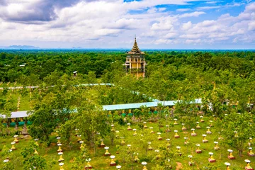Fotobehang It's Maha Bodhi Ta Htaung ('a thousand great Bo trees'), a famous Buddhist region and monastery, Monywa Township, Sagaing Area, Myanmar (Burma) © Anton Ivanov Photo