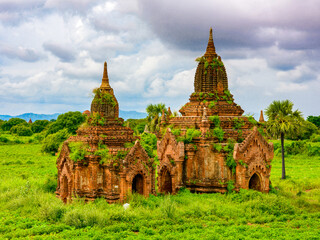 It's Temple of the Bagan Archaeological Zone, Burma. One of the main sites of Myanmar.