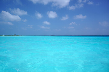Fototapeta na wymiar Lagoon in the Maldives 