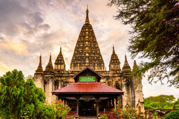 Obraz premium It's Temple of the Bagan Archaeological Zone, Burma. One of the main sites of Myanmar.