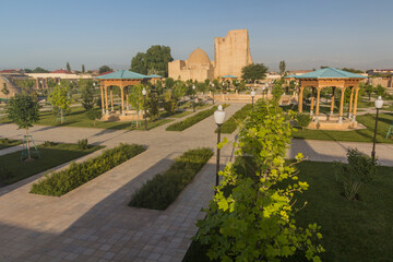Fototapeta premium Park and Dorus Siyadat complex in Shahrisabz, Uzbekistan