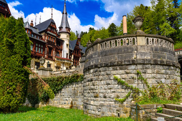 Obraz premium Peles Castle, a Neo-Renaissance castle in the Carpathian Mountains, Sinaia, Prahova County, Romania
