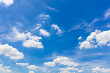 Fototapeta na wymiar Blue sky and clouds on day to be design wallpaper or background