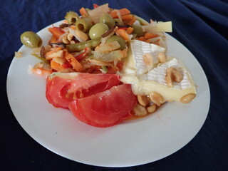 healthy fresh vegetable saladwith mixed veggies