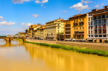 Naklejka premium It's River Arno and architecture in Florence, Italy.
