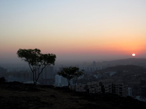 Beautiful Sunrise Photo of Modern City Pune © saurabh