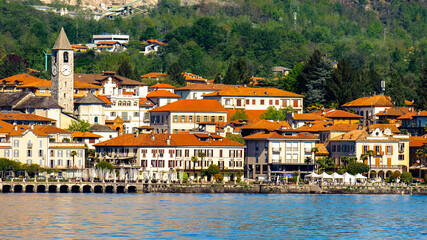 Fototapeta premium It's Town on the coast of the Lago Maggiore (Big Lake), Piedmont, Italy