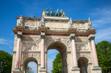 Fototapeta na wymiar View at small Arc de Triomphe, Paris