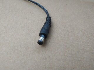 DC power supply connector