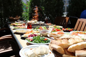 Serpme Kahvalti - Türkischer Frühstück