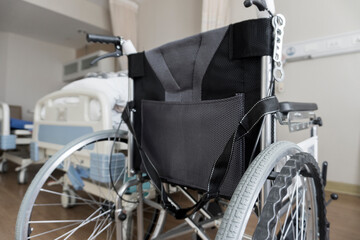 Fototapeta na wymiar 病室　車椅子