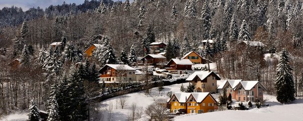 Panoramique village de Saint cergue (1264) dans le Jura, en Suisse Romande dans le Canton de Vaud
