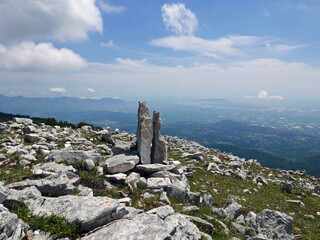 evocativa immagine panoramica dei Monti Lepini in Italia